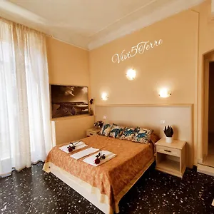 2* Affittacamere Vivi 5 Terre