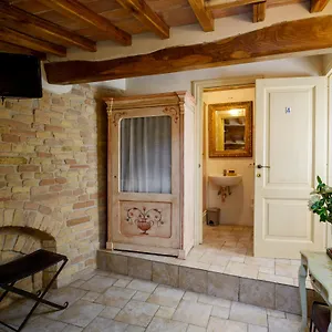 https://donna-nobile.it-tuscanyhotel.com